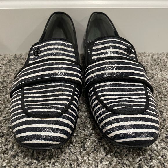 Tory Burch Evette patent leather penny loafers, size 7.5 - Picture 3 of 12